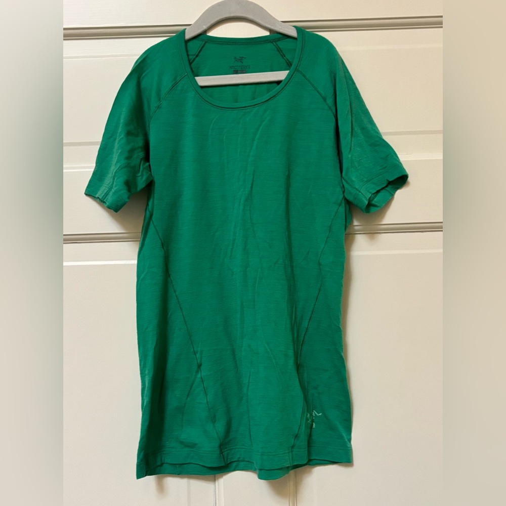 Arcteryx women’s shirt size xs teal green short sleeve wool